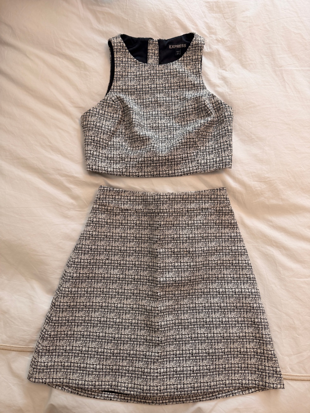 Express Black and White Tweed Skirt with Branded Lining